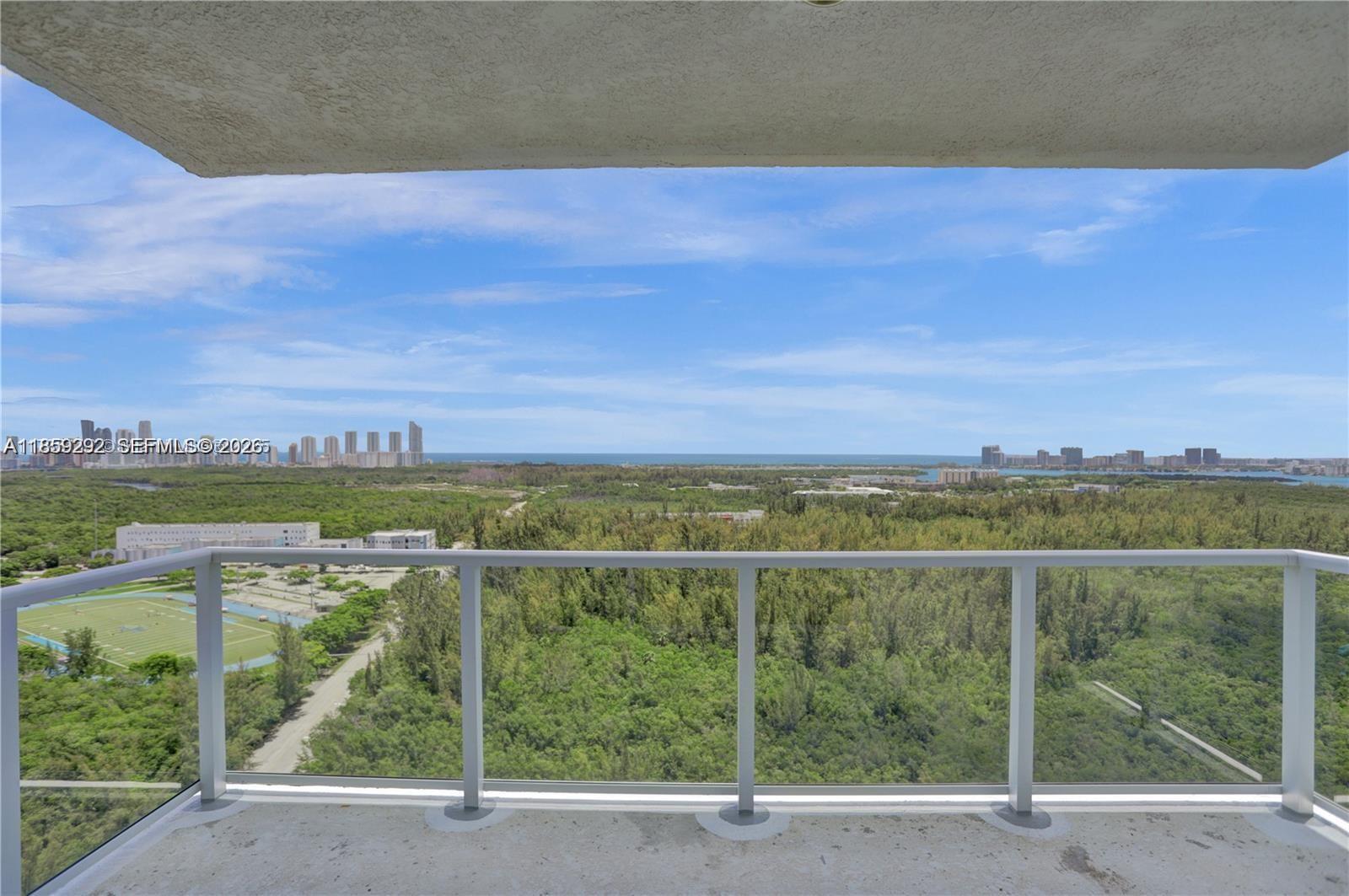 15051 Royal Oaks Ln # 2603, North Miami FL 33181