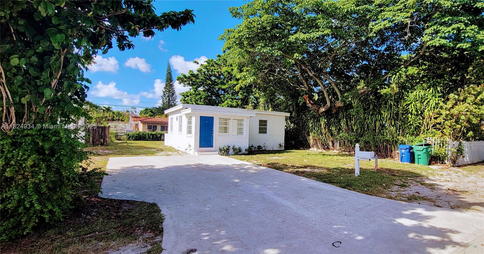 741 NW 116th St, Miami FL 33168