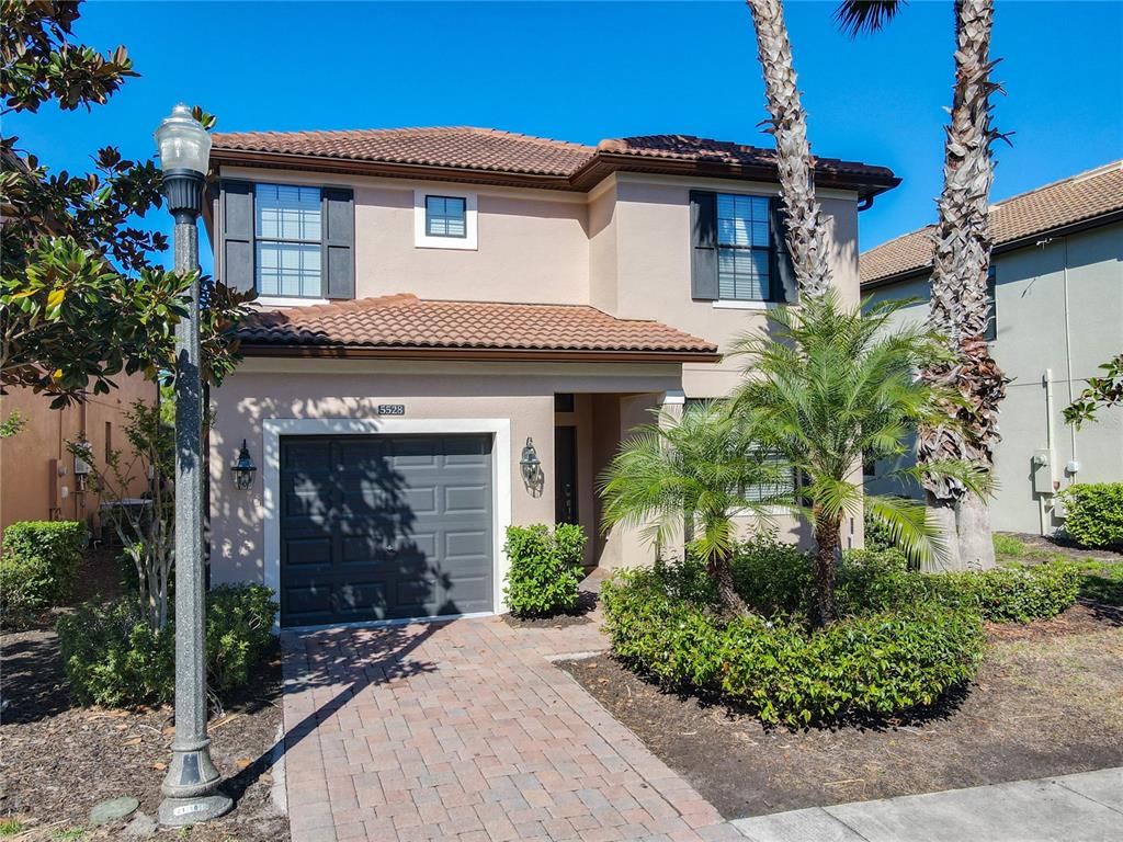 5528 SOLTERRA CIRCLE
