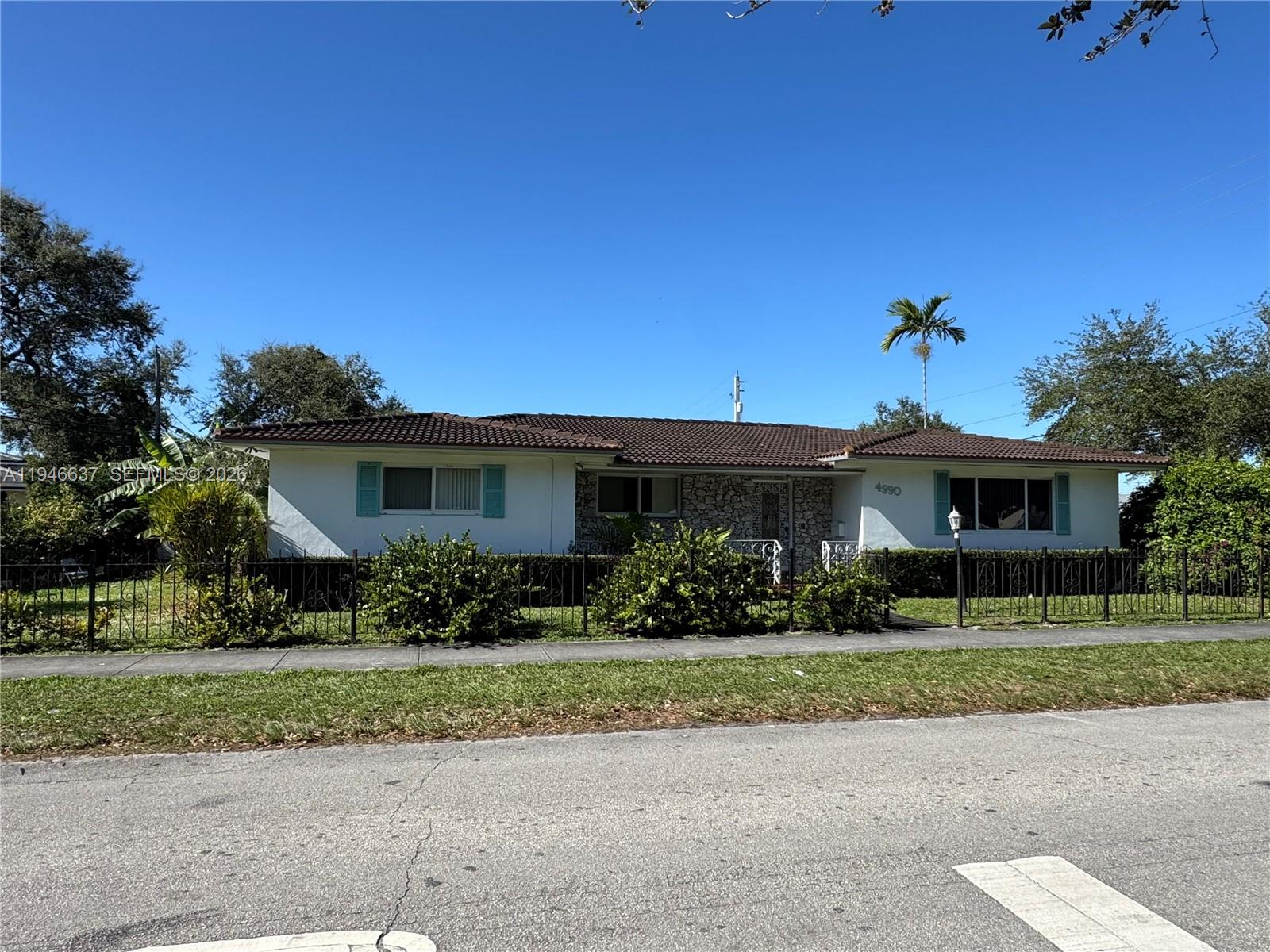 4990 NW 31st Ave, Miami FL 33142