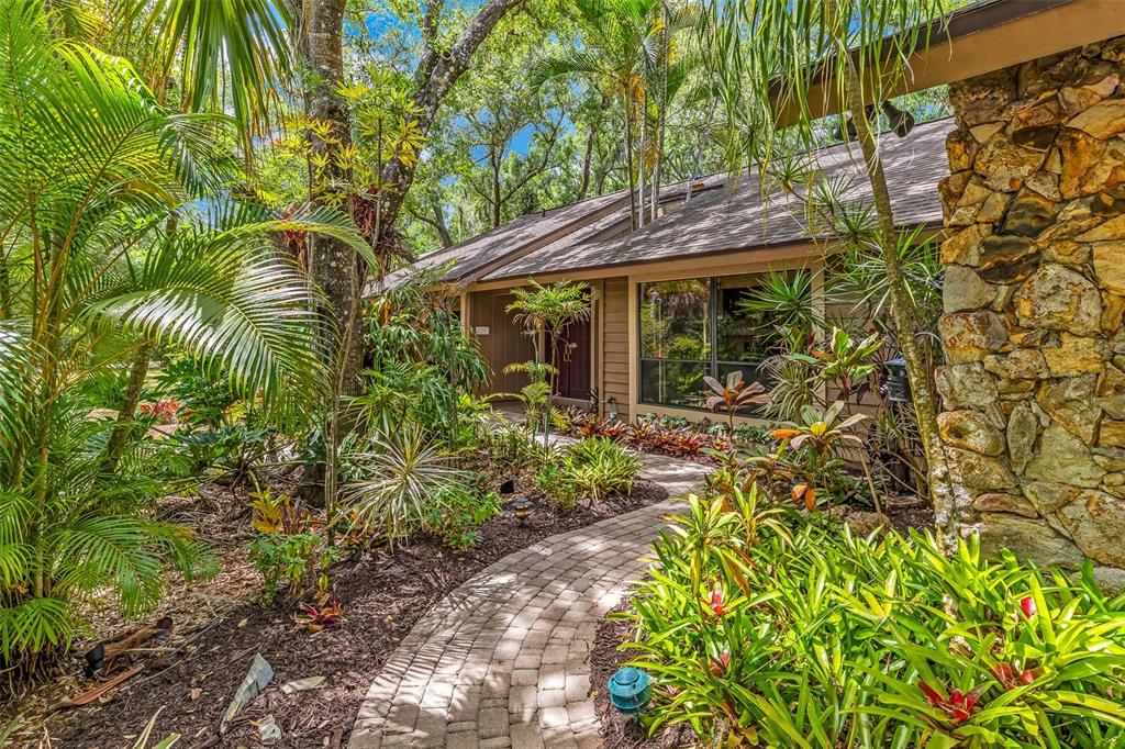 4295 WOODVIEW DRIVE