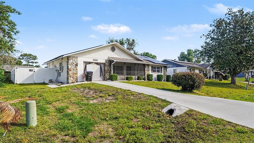 163 W ROYALFERN PLACE