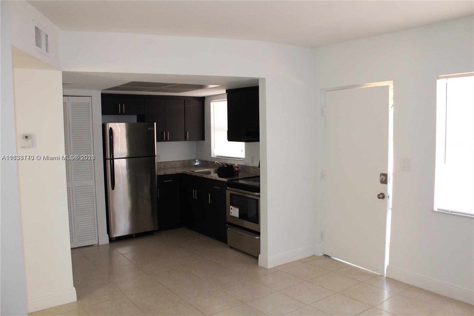 101 NE 41st St # F107, Oakland Park FL 33334
