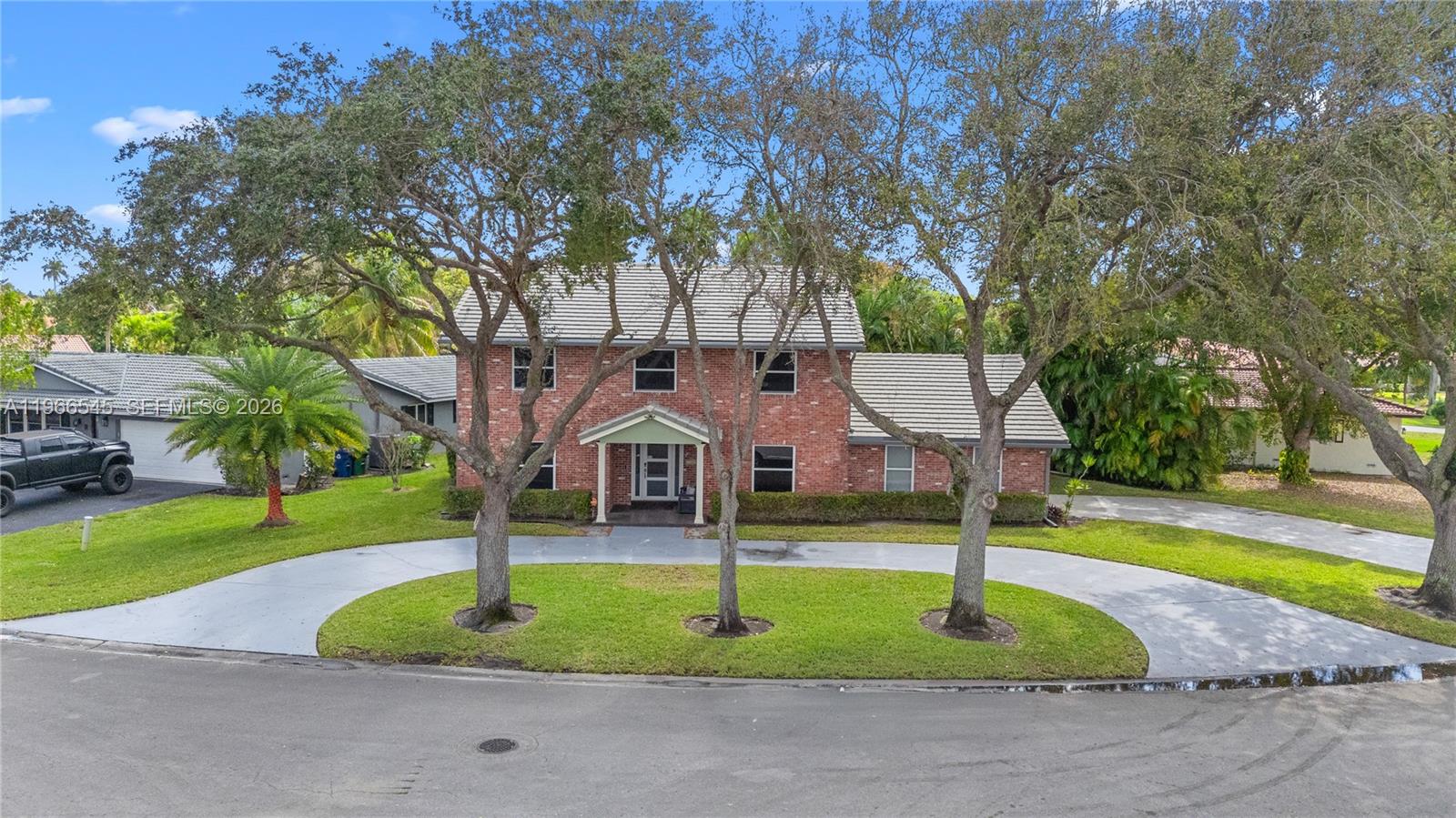11069 Glenwood Dr, Coral Springs FL 33065