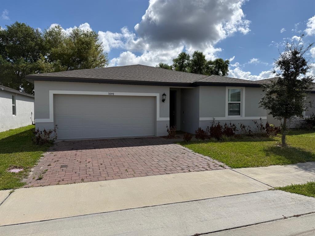 3098 LAUREL OAK LANE