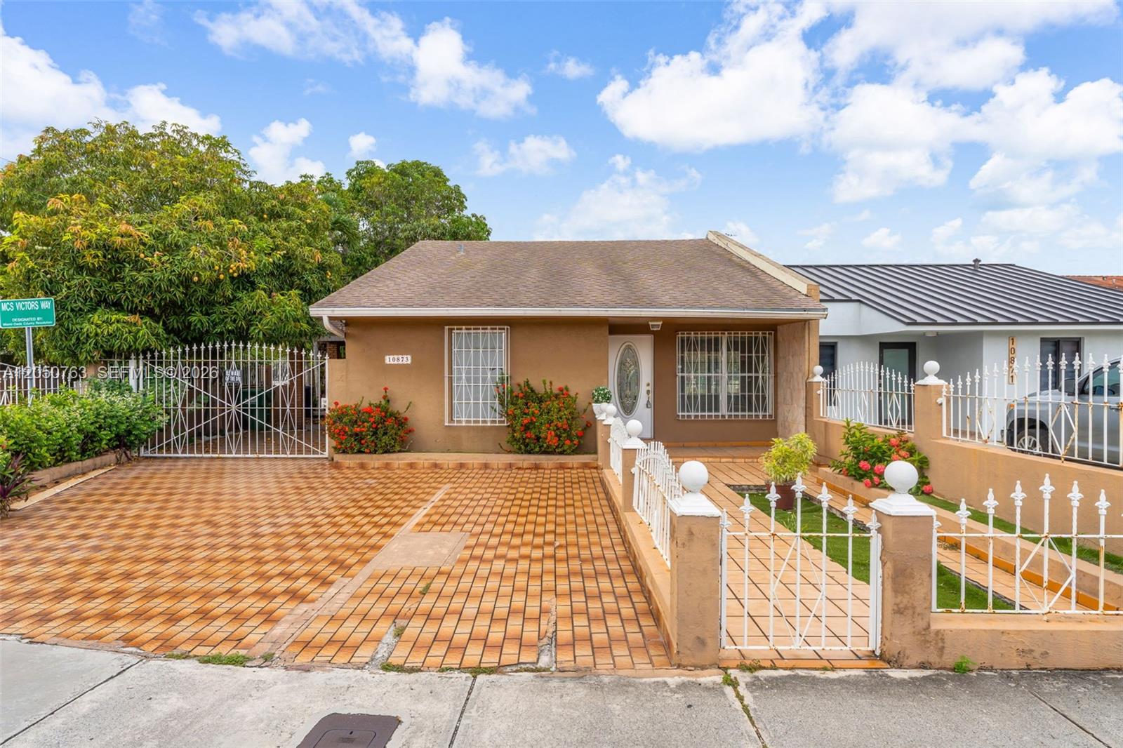 10873 NW 1st Ln # 10873, Miami FL 33172