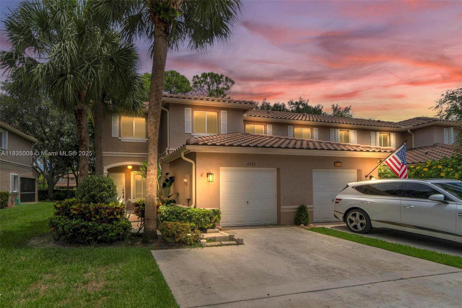 4723 Pinemore Ln, Lake Worth FL 33463