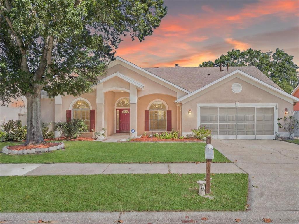 808 HIGH POINTE CIRCLE