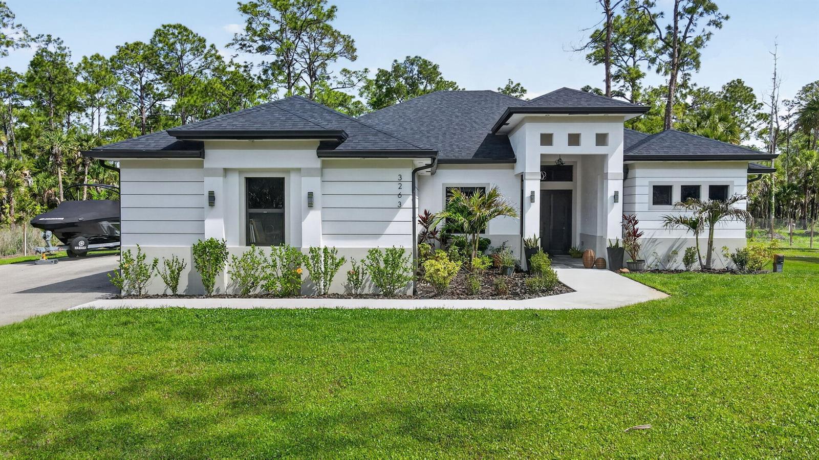 3263 SE 40th Ave Avenue SE, Naples FL 34117