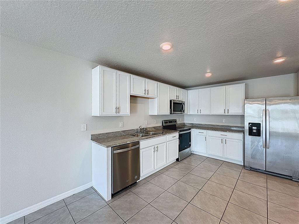 12167 HIGH ROCK WAY, PARRISH, FL — photo 4 of 25