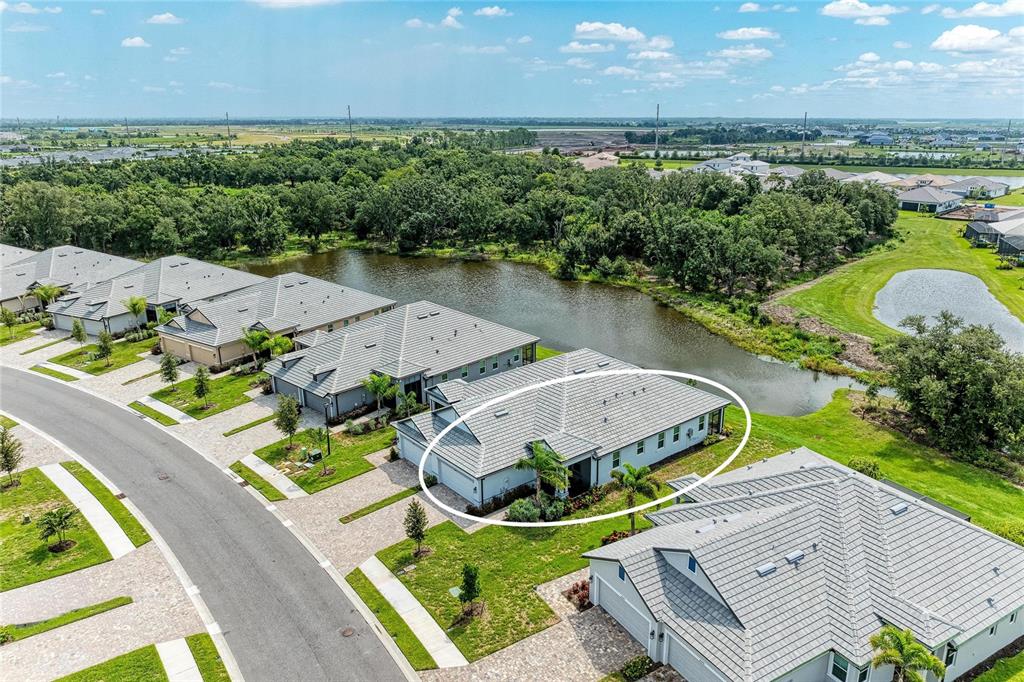18048 CHERISHED LOOP, LAKEWOOD RANCH, FL — photo 4 of 30
