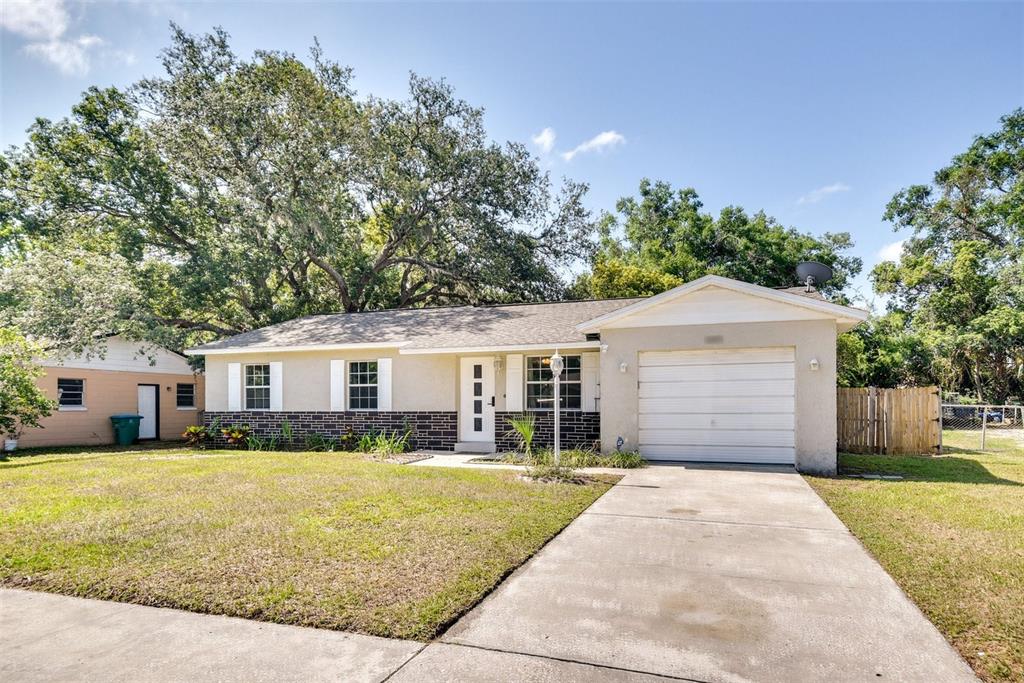 449 SPRINGWOOD COURT