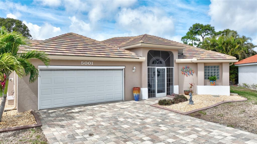 5001 KING TARPON DRIVE