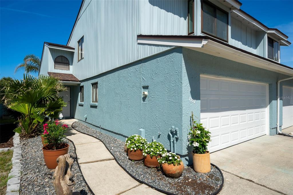 1757 WINDSONG CIRCLE