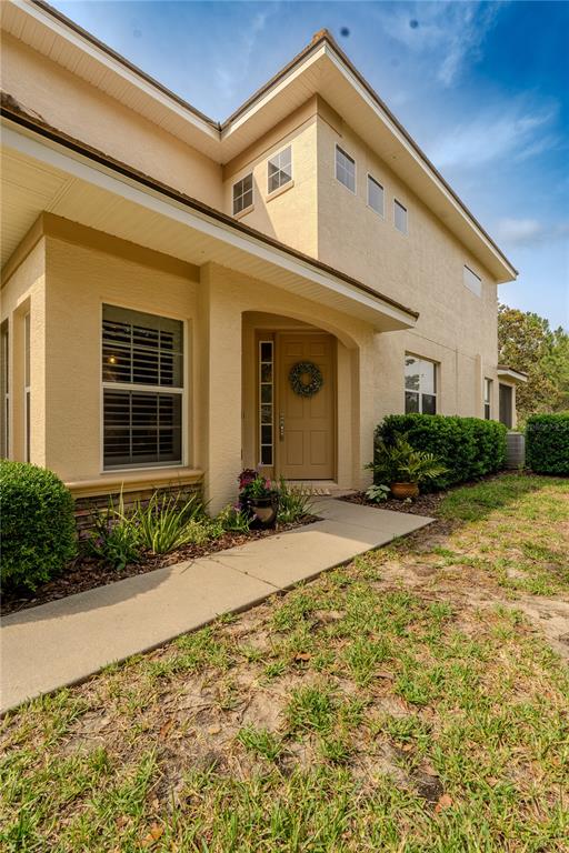 1590 W SPRING MEADOW LOOP