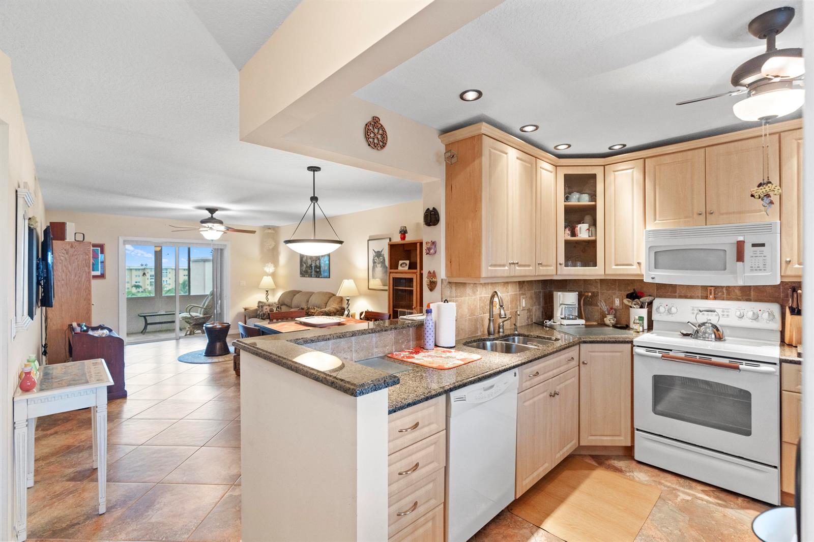 2615 NE 1st Court # 403, Boynton Beach FL 33435