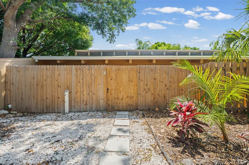 500 N JEFFERSON AVENUE UNIT H1