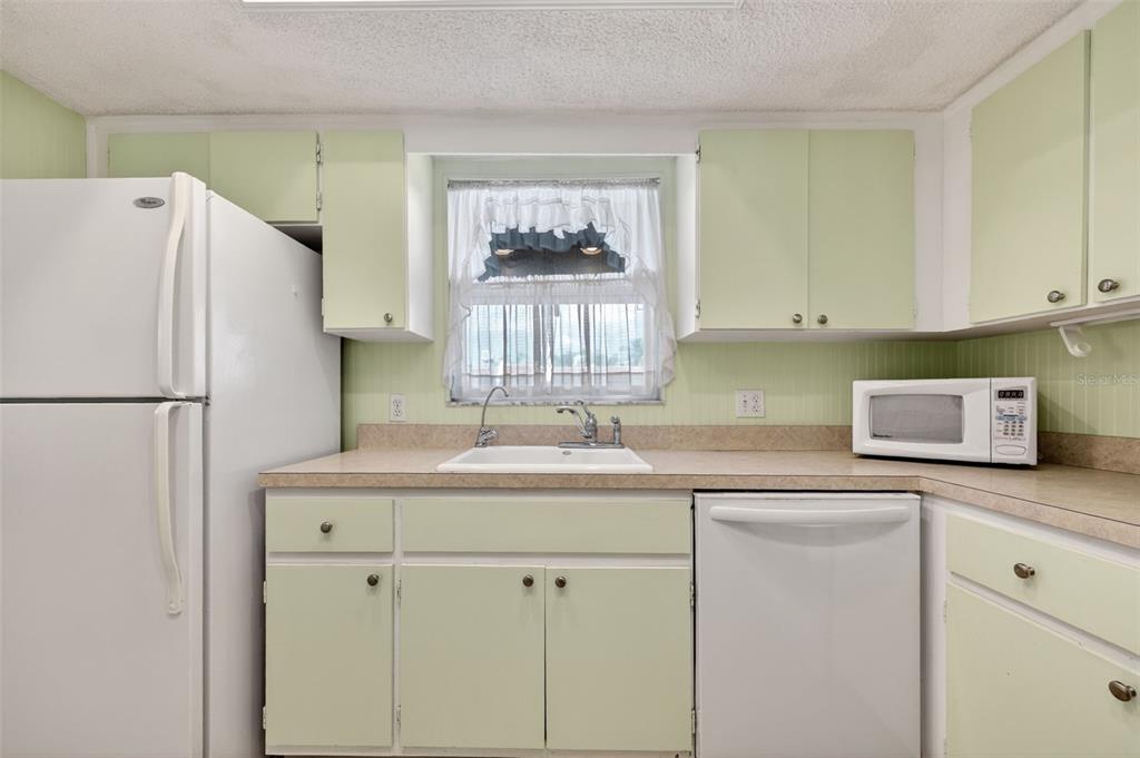1100 E BAY DRIVE UNIT 43, LARGO, FL — photo 5 of 22