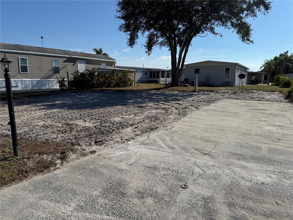 420 49TH STREET E UNIT 85, PALMETTO, FL — photo 2 of 17