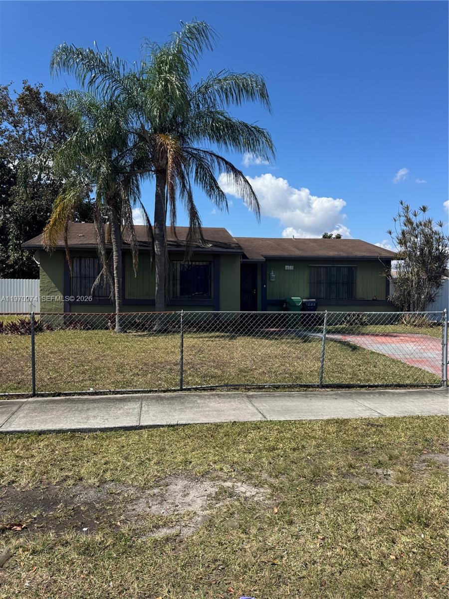 18670 SW 123rd Ct, Miami FL 33177