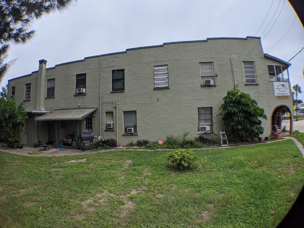 401 COLONIA LANE E UNIT 15