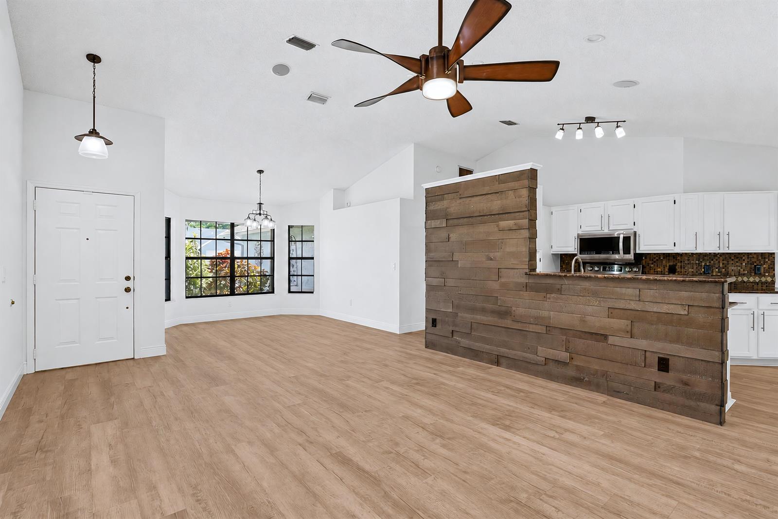117 Sherwood Drive, Royal Palm Beach FL 33411