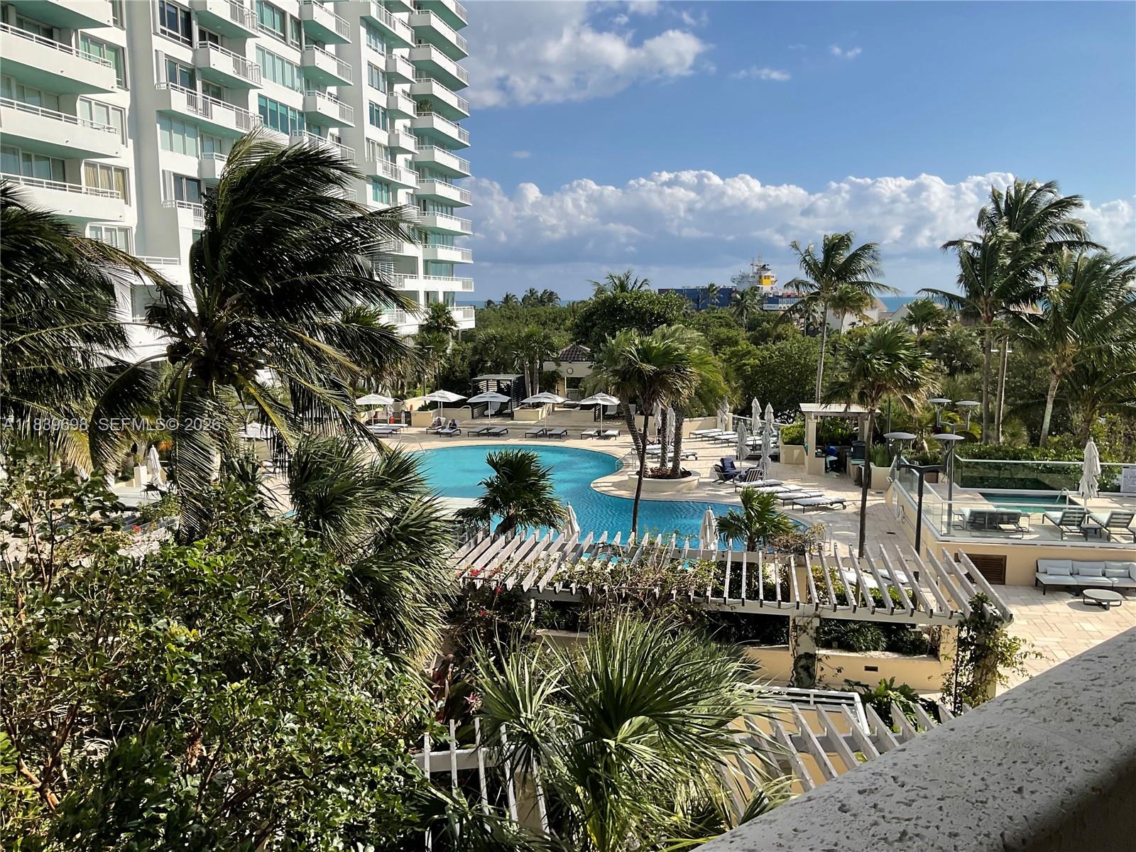 300 S Pointe Dr # 501, Miami Beach FL 33139
