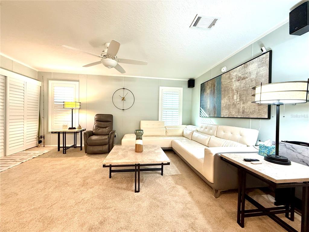 124 E SAINT ANNES CIRCLE, APOLLO BEACH, FL — photo 2 of 25