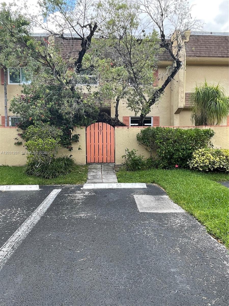 7175 Nova Dr # 507, Davie FL 33317