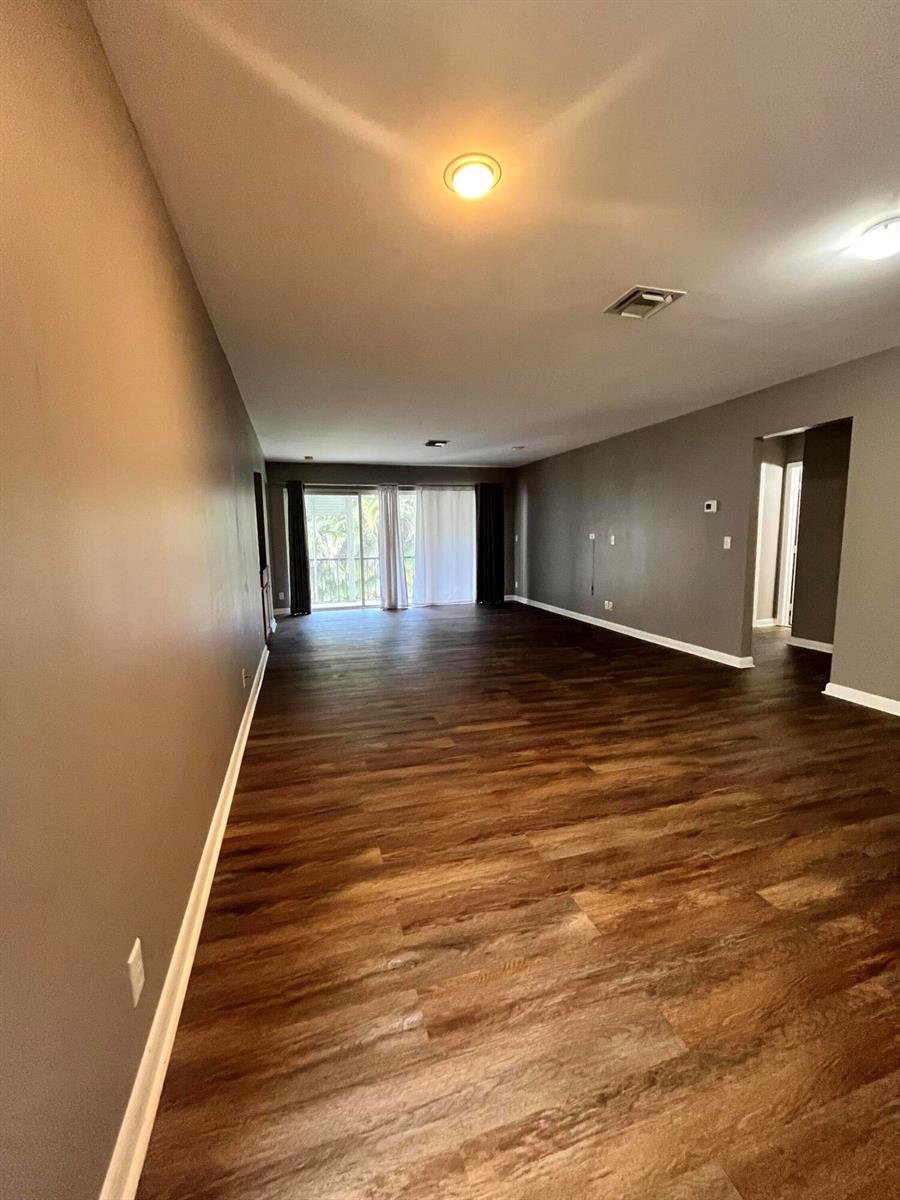 1700 Presidential Way # 203, West Palm Beach FL 33401