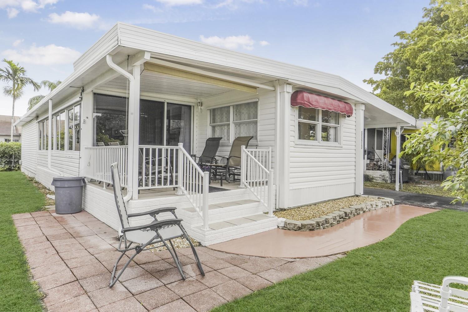 5670 SW Cypress Drive, Fort Lauderdale FL 33312