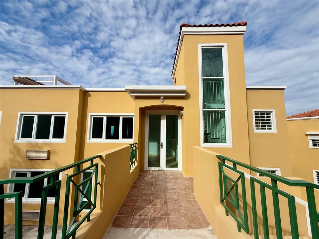 calle 10 E UNIT 201
