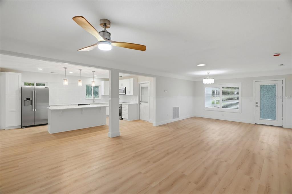 15814 3RD STREET E, REDINGTON BEACH, FL — photo 4 of 30