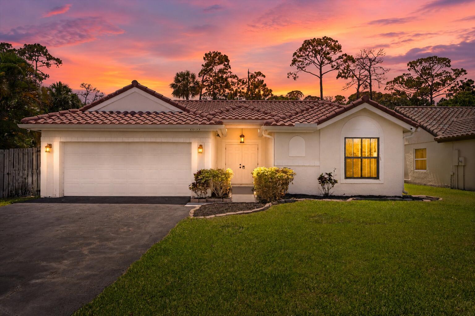 1051 New Parkview Place, Haverhill FL 33417