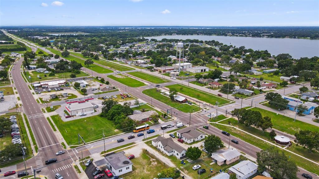 19 W EAGLE AVENUE, EAGLE LAKE, FL — photo 5 of 25
