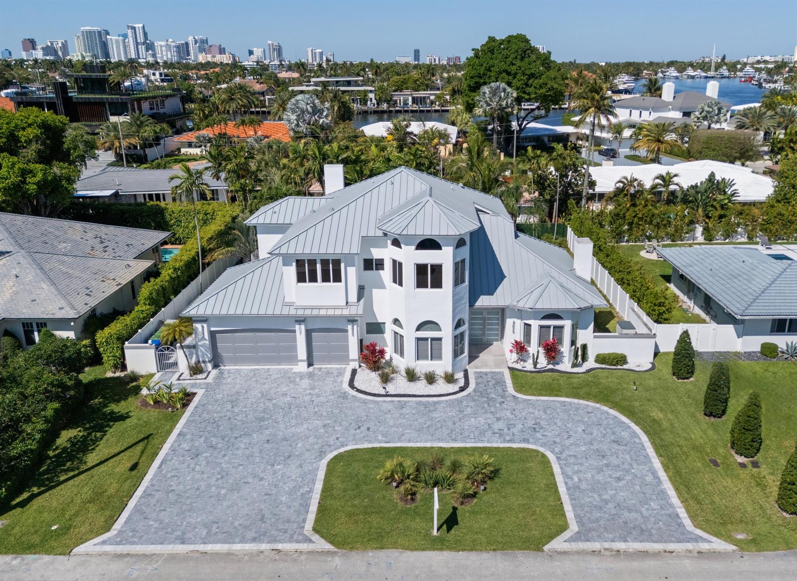 607 Intracoastal Drive, Fort Lauderdale FL 33304