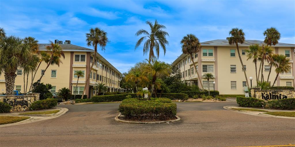 1235 S HIGHLAND AVENUE UNIT 4-306