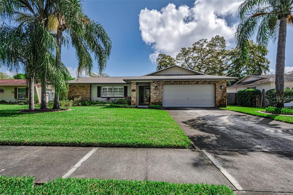 1575 SANDALWOOD DRIVE