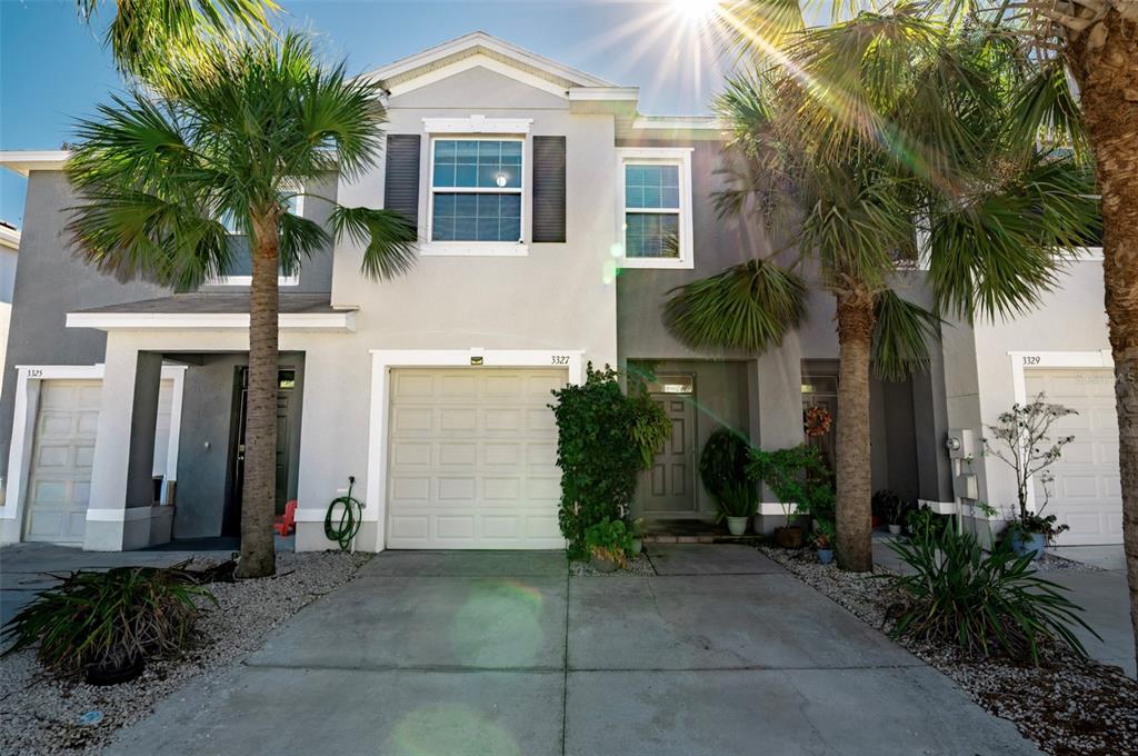 3327 PLEASANT WILLOW COURT