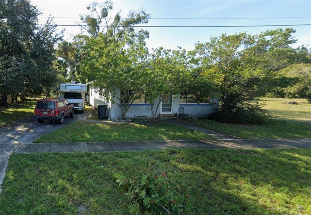 909 PALMETTO STREET
