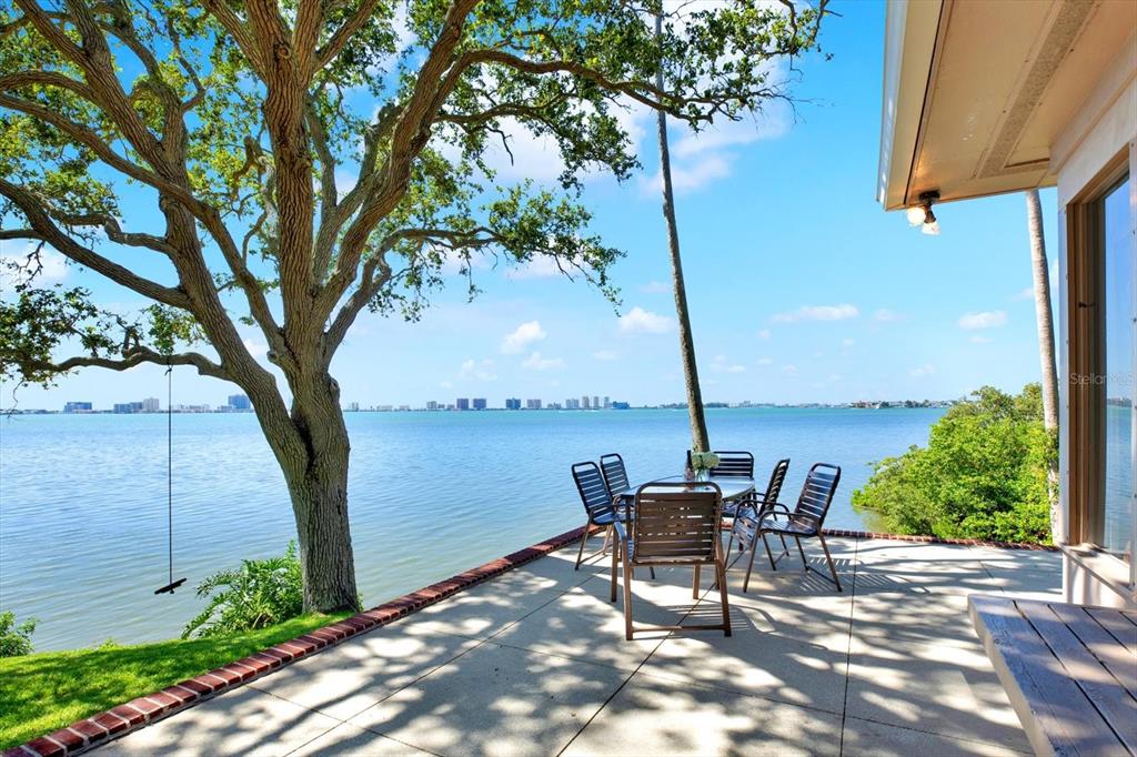 4 BAYBROOK PLACE