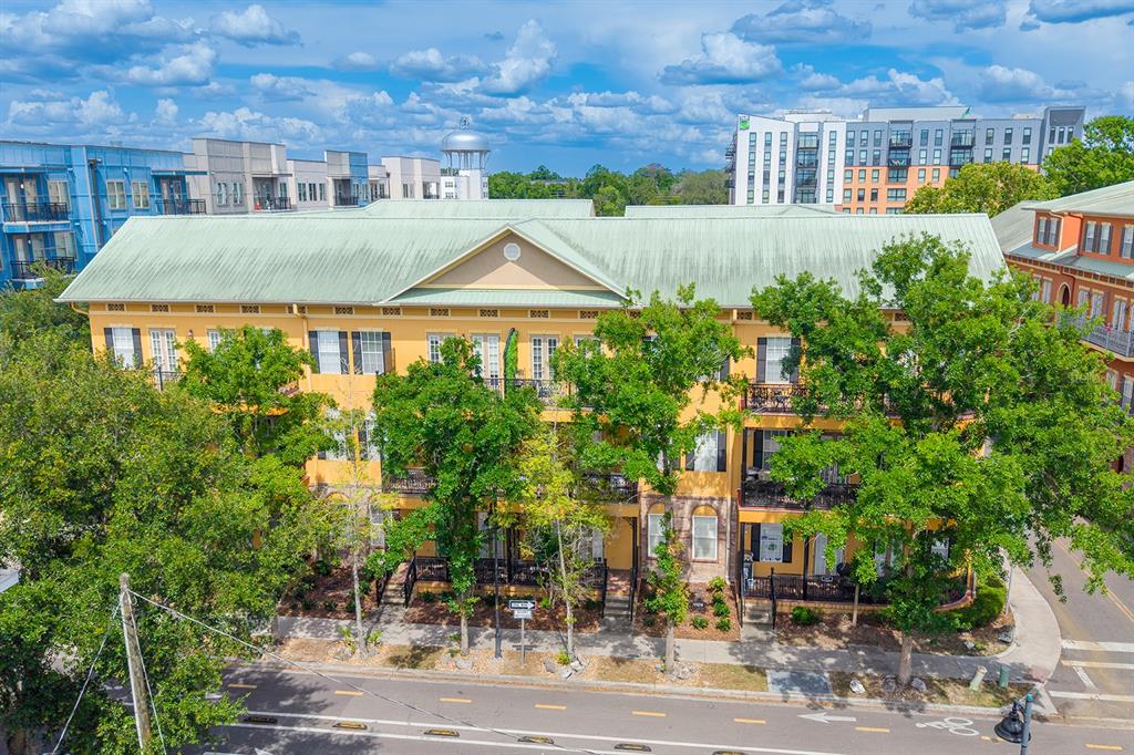 325 NW 14TH STREET UNIT 205