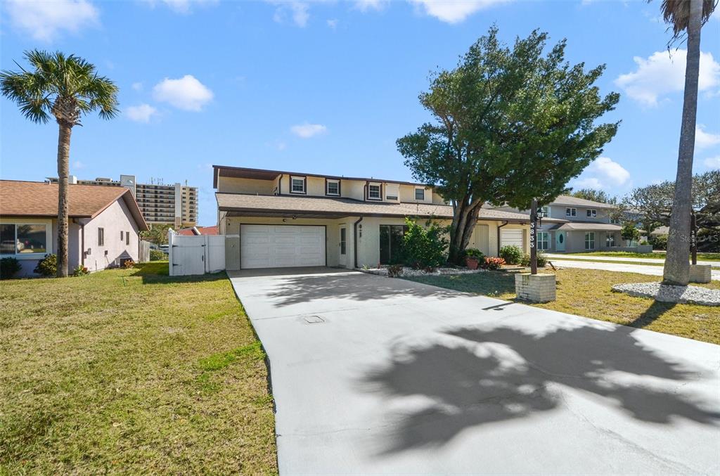 3833 SANDSTONE COURT