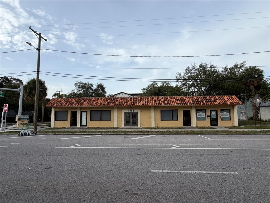 1906 W PLATT STREET