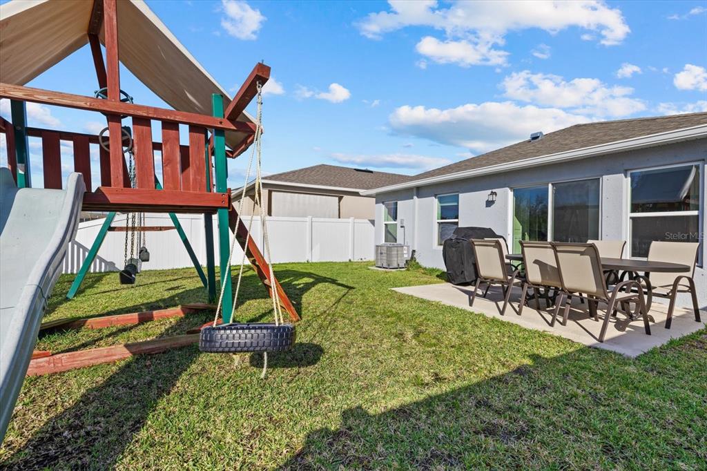 9120 SANDY BLUFFS CIRCLE, PARRISH, FL — photo 4 of 30