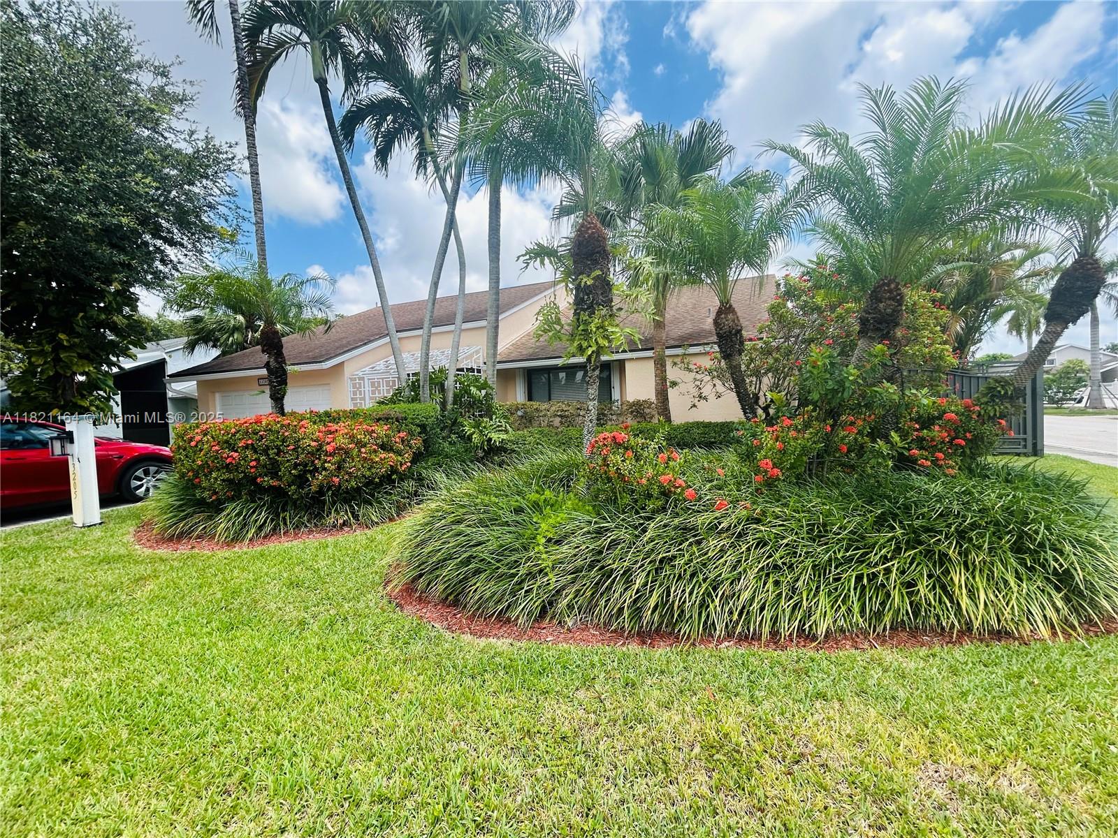 13205 SW 119th St, Miami FL 33186