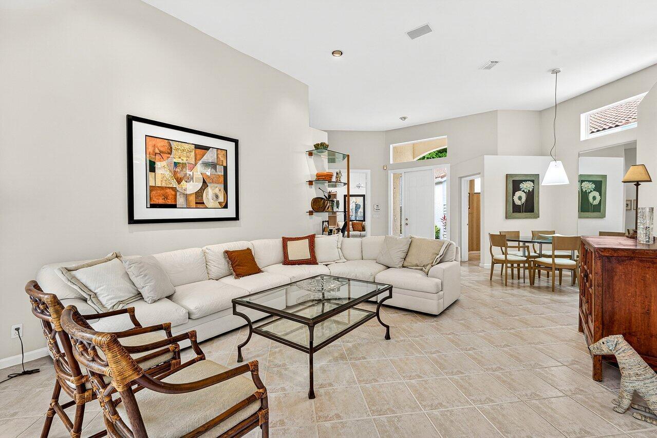 201 Sunset Bay Court, Palm Beach Gardens FL 33418
