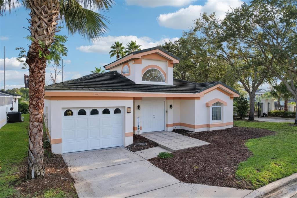 8801 CRAYSON COURT