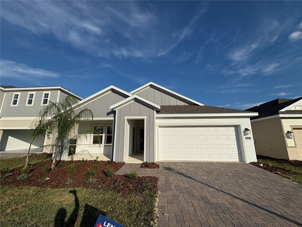 5624 LEMON GRASS STREET