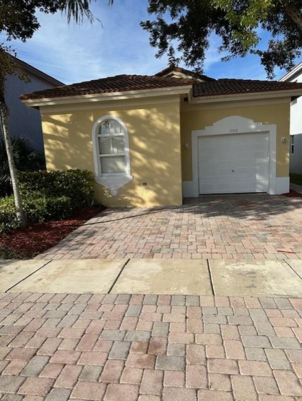 1056 NE 39th Avenue, Homestead FL 33033